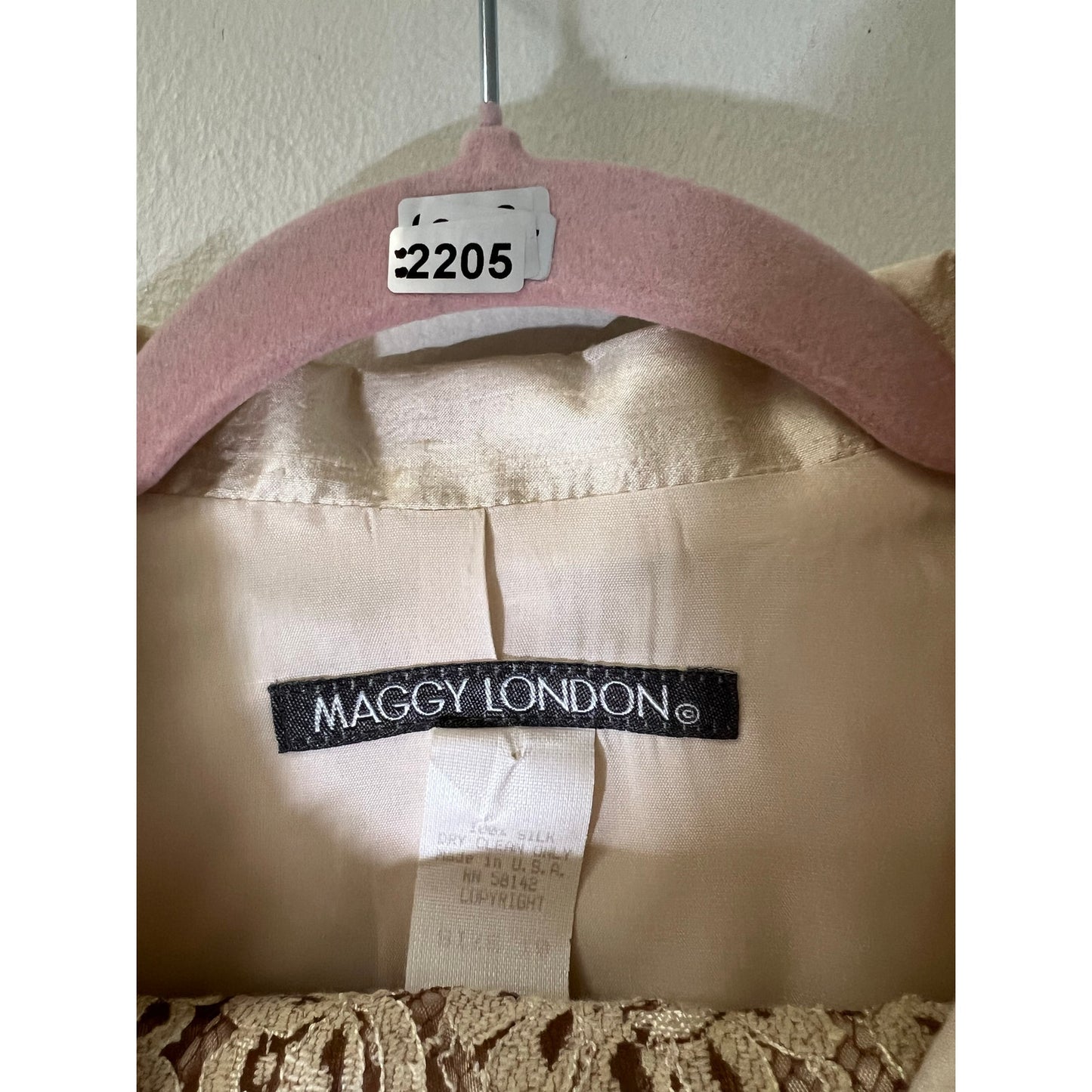 Maggy London Cream Silk Jacket and Lace Skirt Suit Sz 10