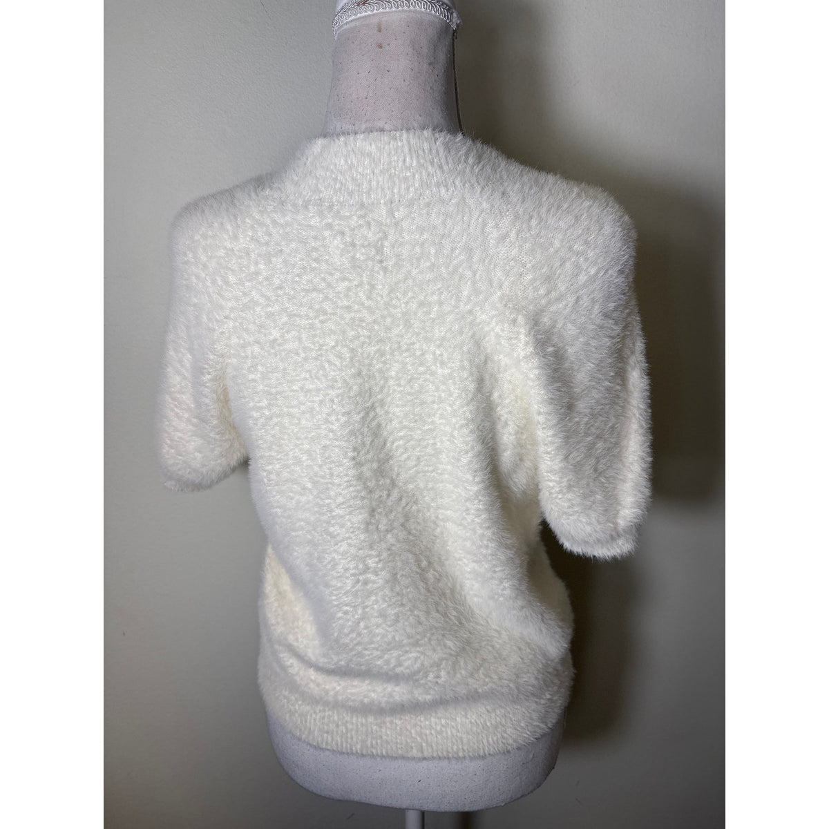 Pilcro Off White Short Sleeve Fuzzy Mock Neck Top Sz M
