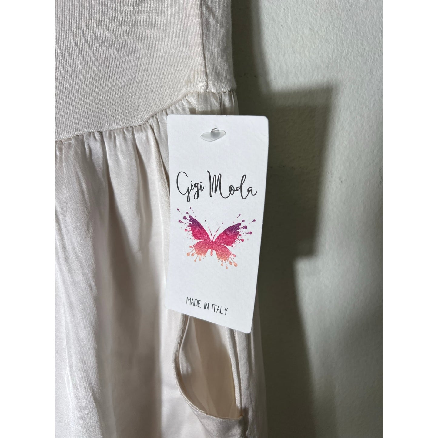 NWT Gigi Moda Off White Silky Joggers Sz M