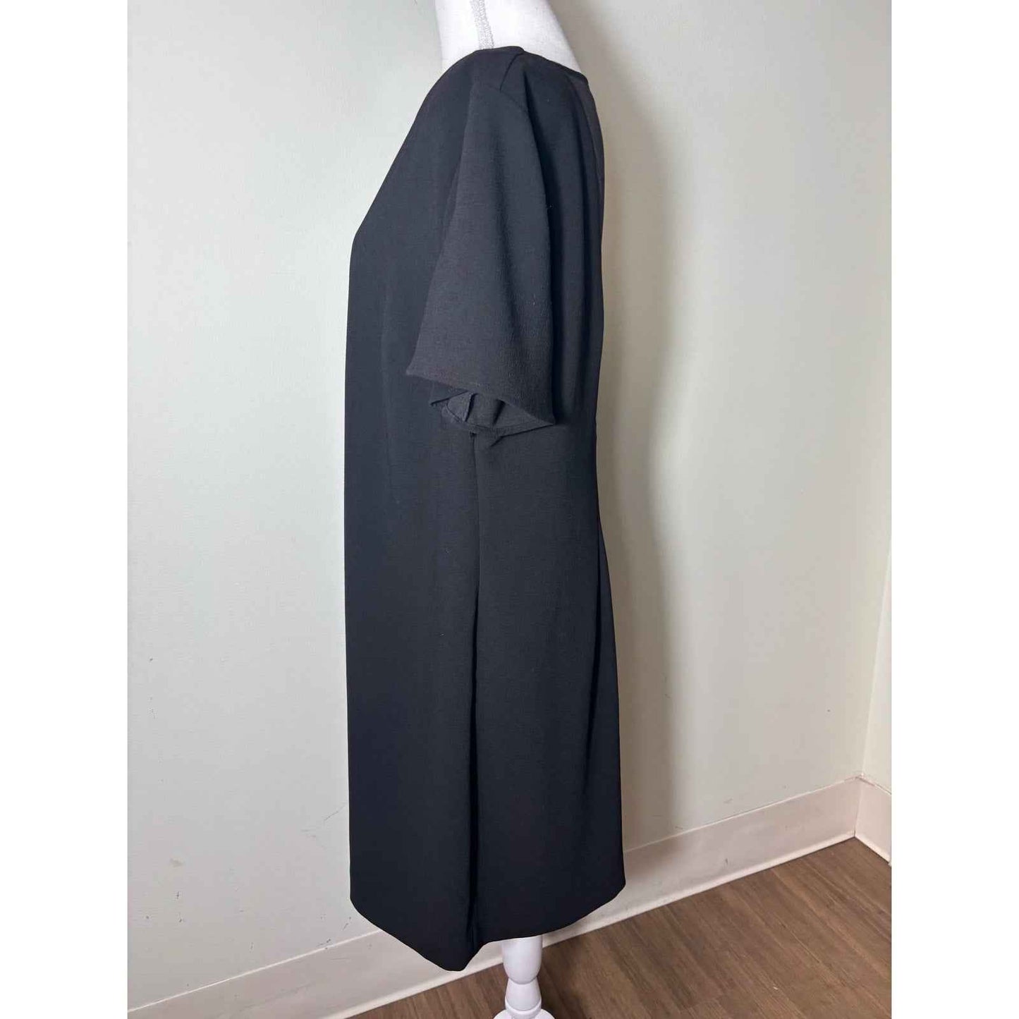 Trina Turk Black Cocktail Dress W Back Lace Inset Sz 12