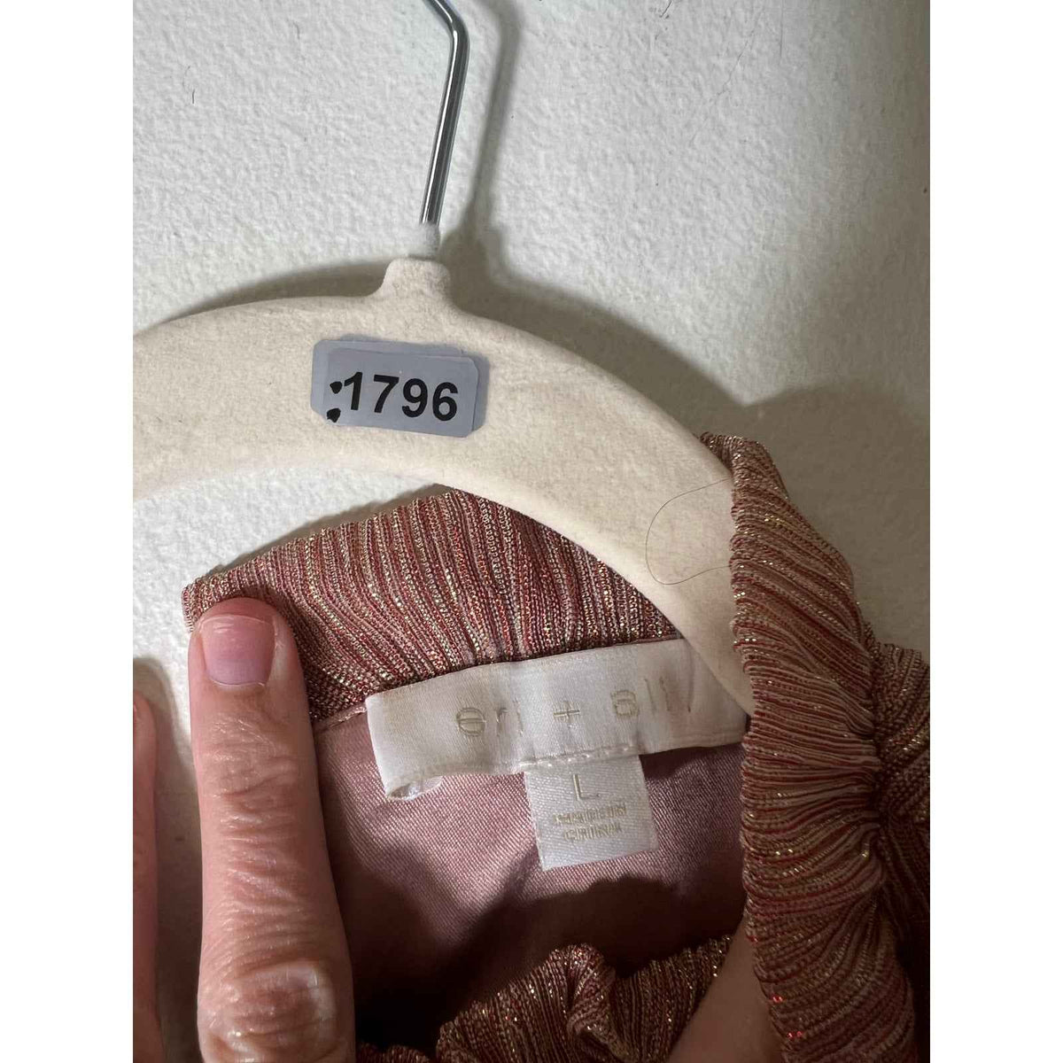 Eri + Ali Blush Shimmery Sleevelss Ruffle Neckline Top Sz L
