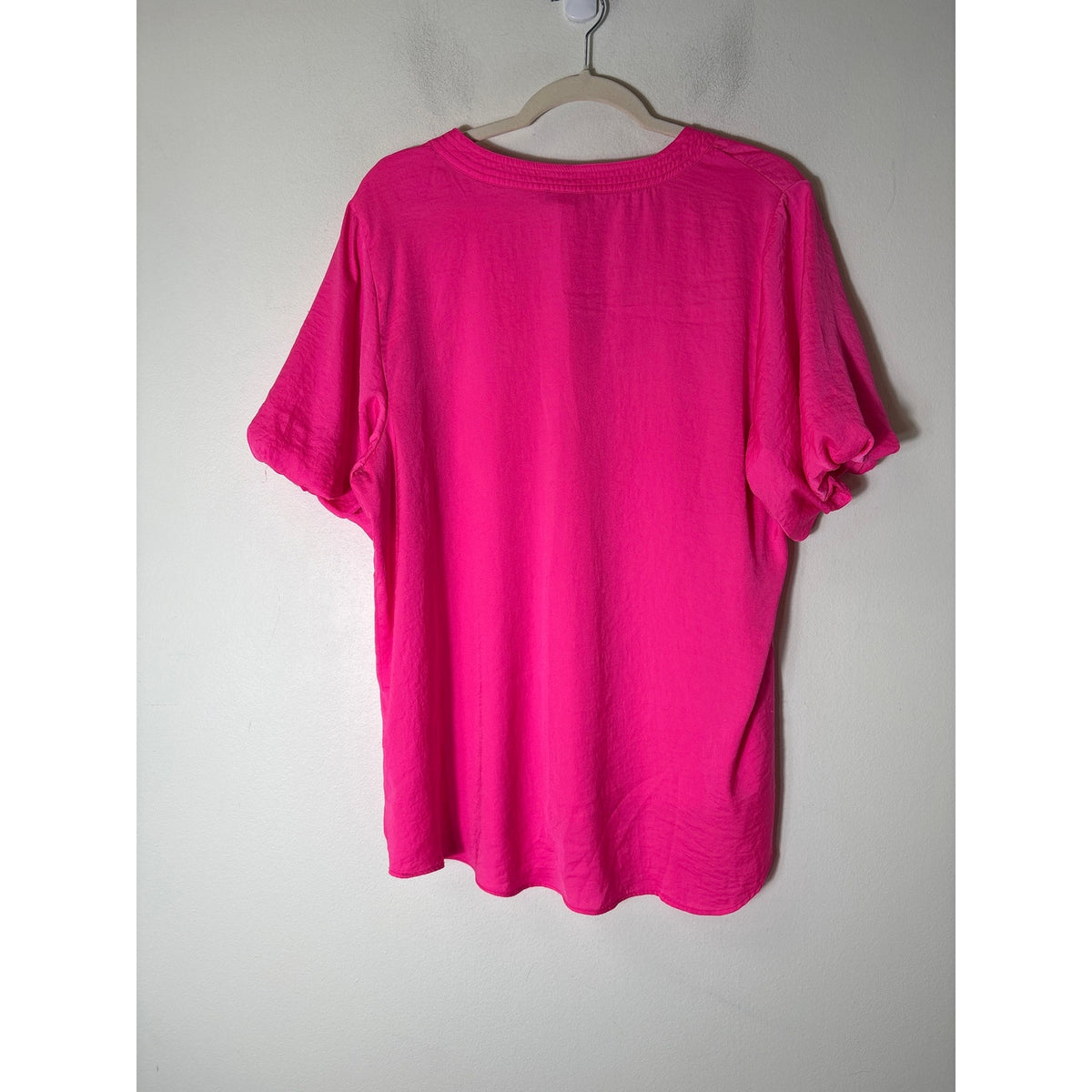 Vince Camuto Neon Pink V-Neck Half Puff Sleeve Shirt Sz XL