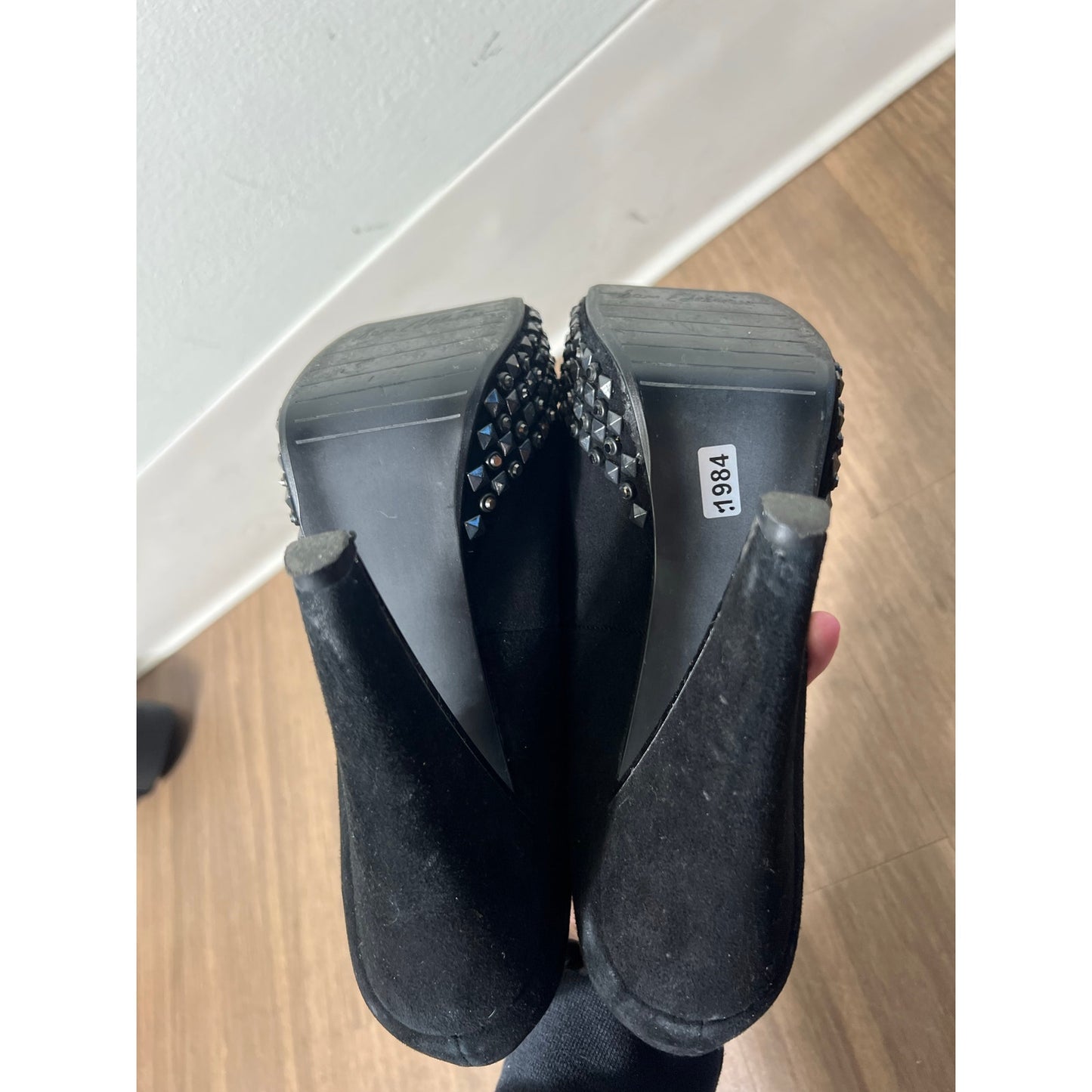 Sam Edelman Black Stacked 5" Heel Embellishment Around front of Shoe sz 7M