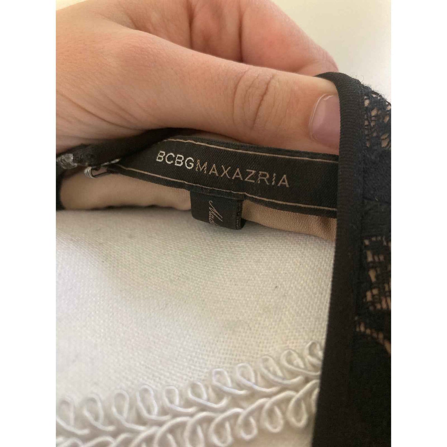 BCBG Maxazaria Black Lace Sleeveless Knee Length Special Occasion Dress Sz 2