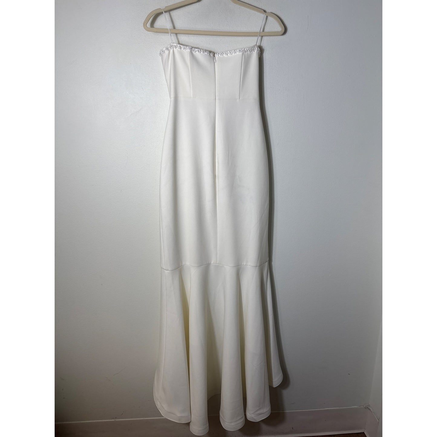 NWT Likely Ivory Strapless Fit and Flare "Norma" Formal Gown Sz 4