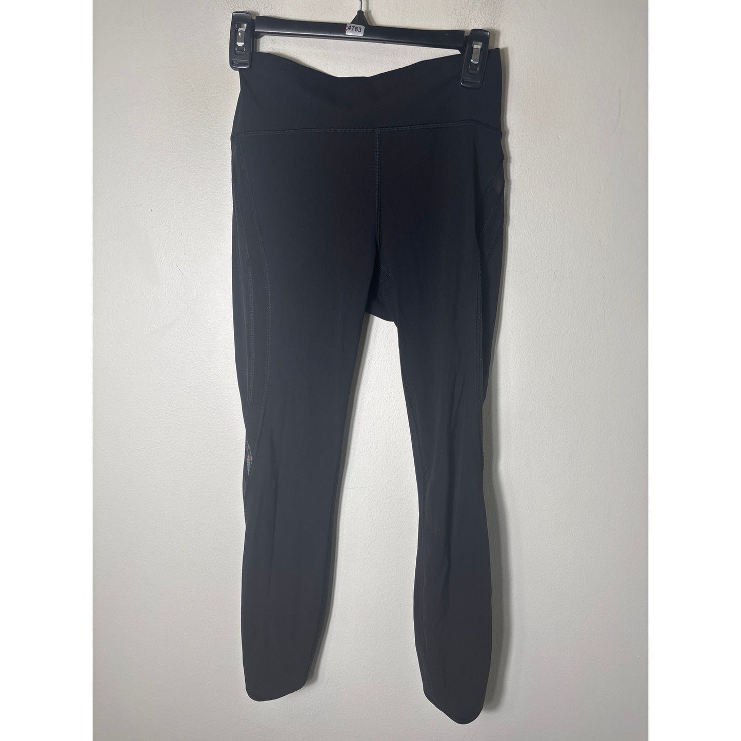 Athleta Black Leggings with Mesh Detailing on the Sides Sz 6