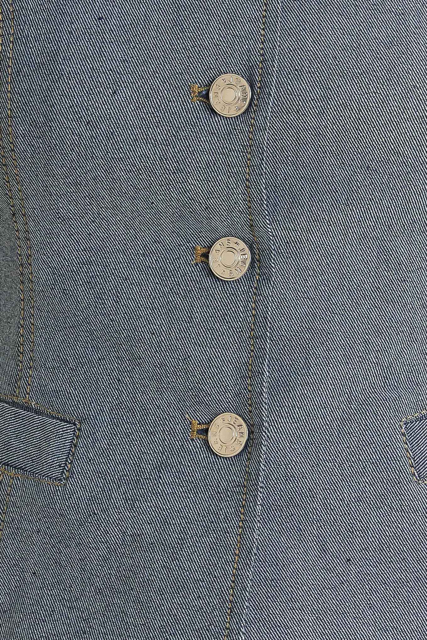 CONFIDENTLY COOL TAILORED WOVEN VEST