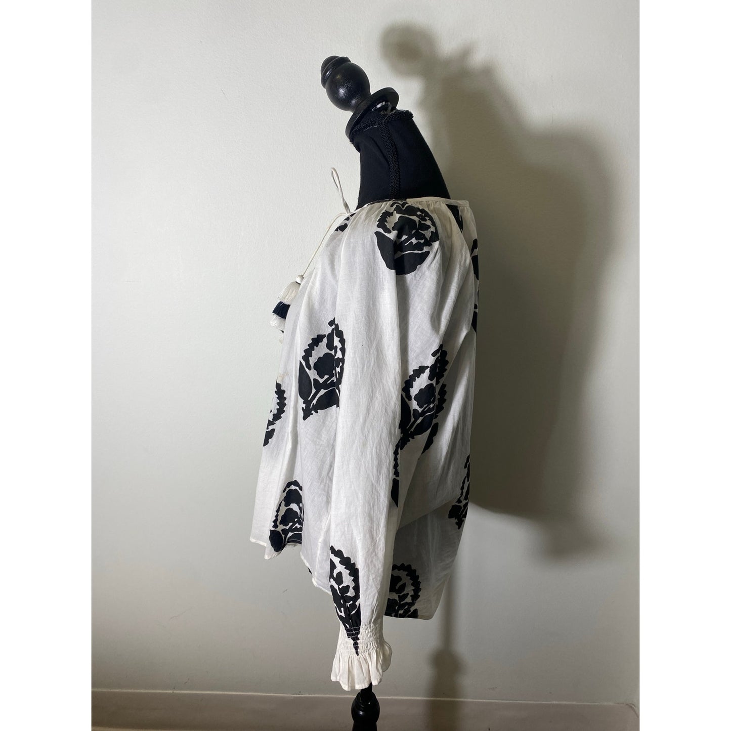 Sohalia White/Black Block Print Cotton Top Sz XS
