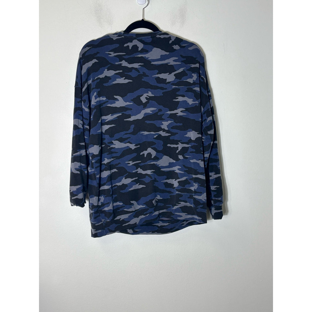 Athleta Navy Black Camo Long Sleeve Light Weight Sweatshirt Sz L