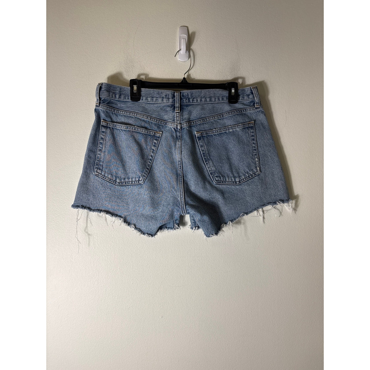 Agolde Medium Wash Blue Jean Cut Off Shorts Sz 32