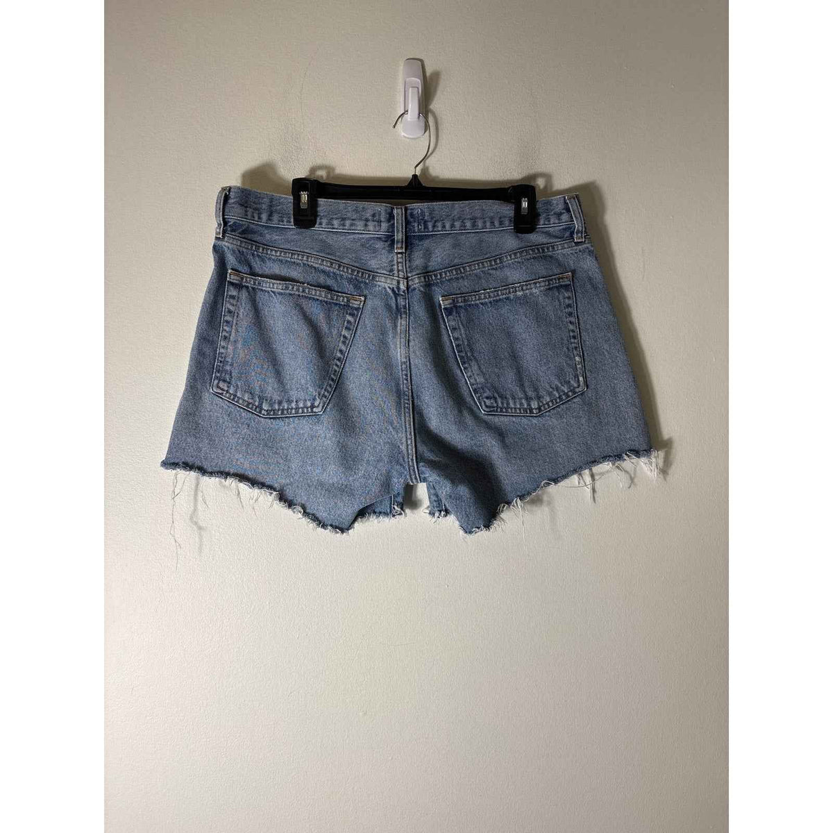 Agolde Medium Wash Blue Jean Cut Off Shorts Sz 32