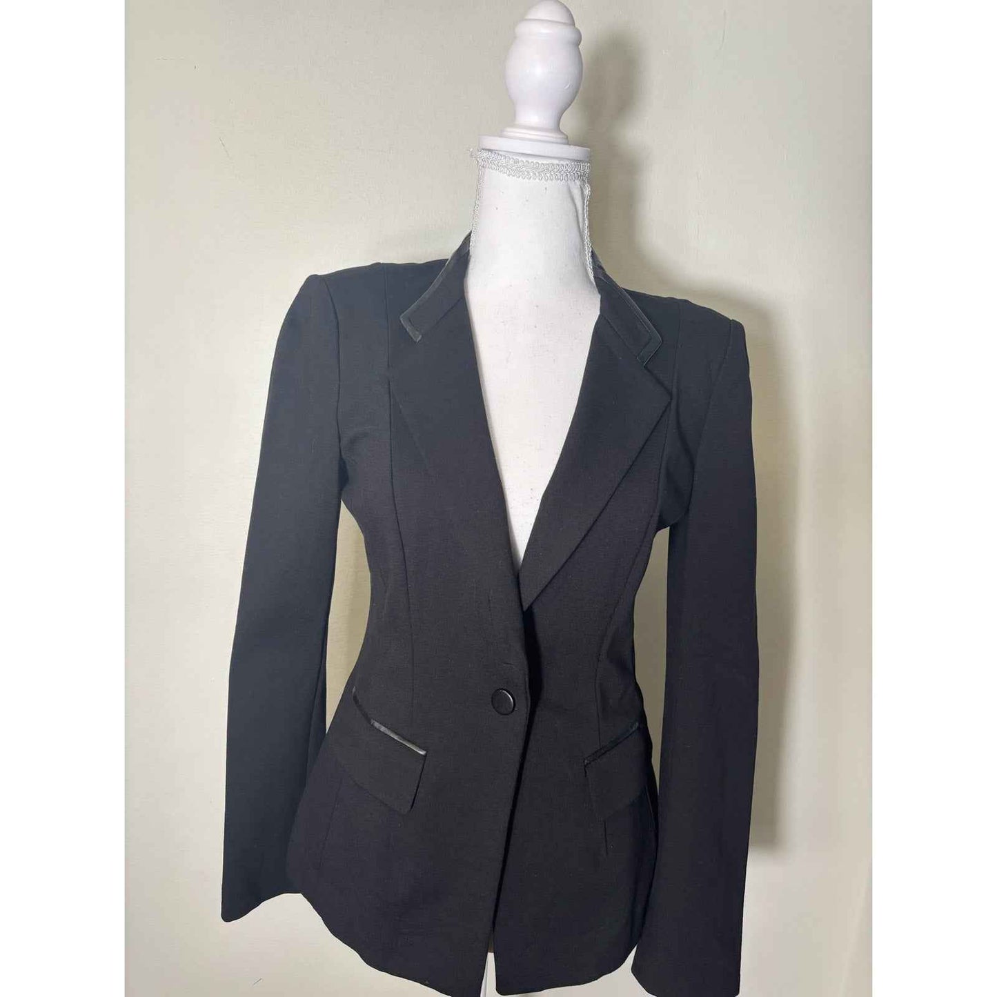 White House Black Market Black Mini Skirt and Jacket Set Sz 4