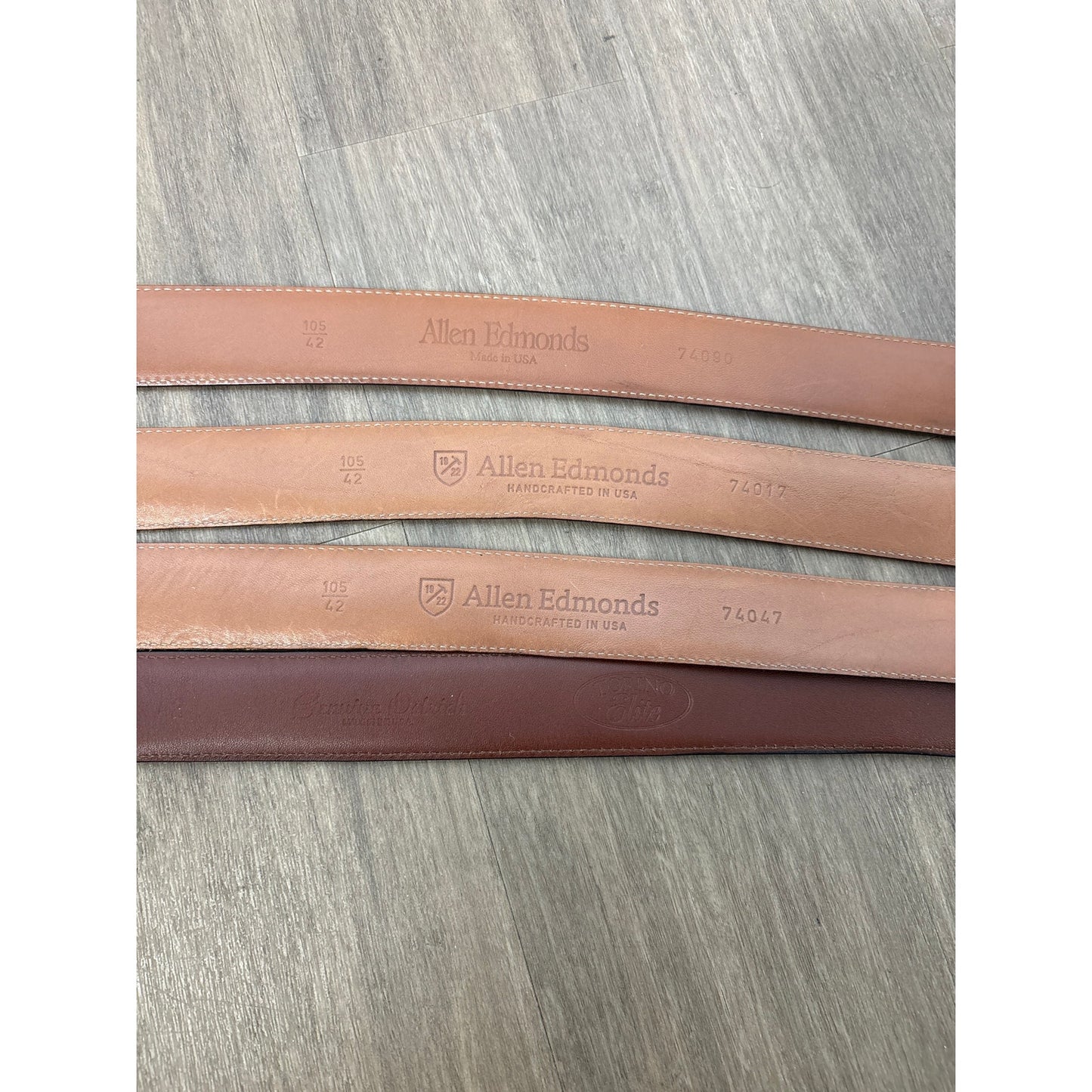Bundle of 4 Mens Leather Belts Sz 42