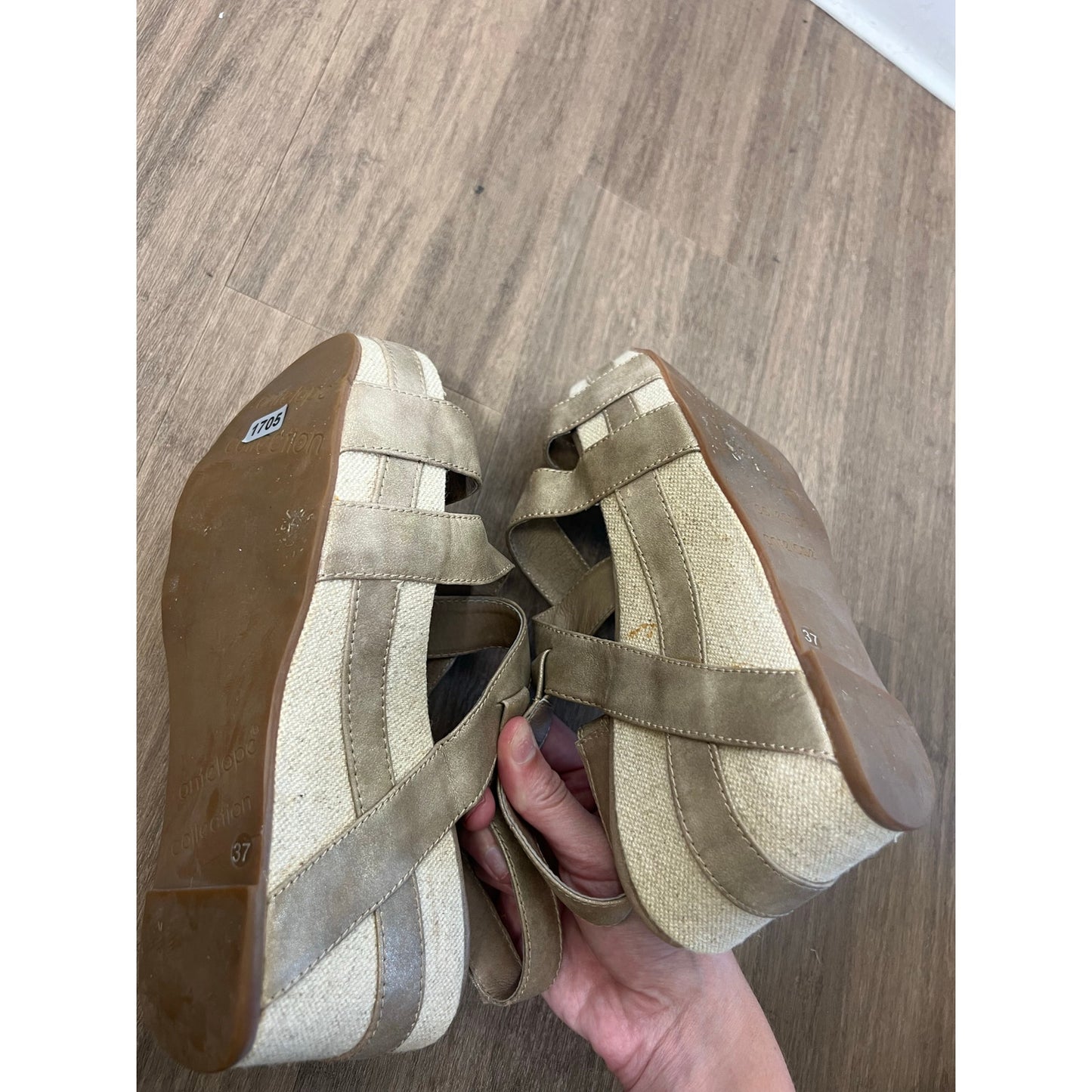 Antelope Tan Platform Sandals Sz 37