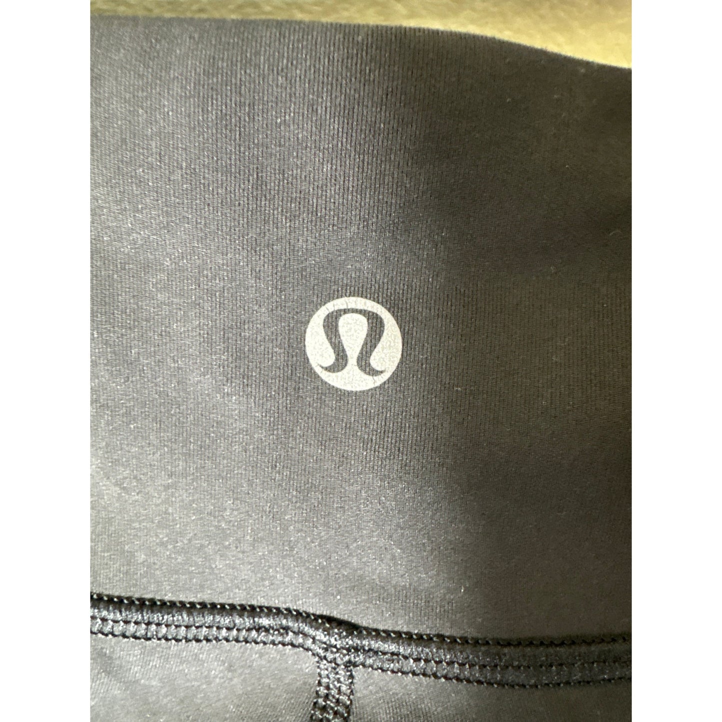 Lululemon True Black Pull On Athetic Leggings Sz 6