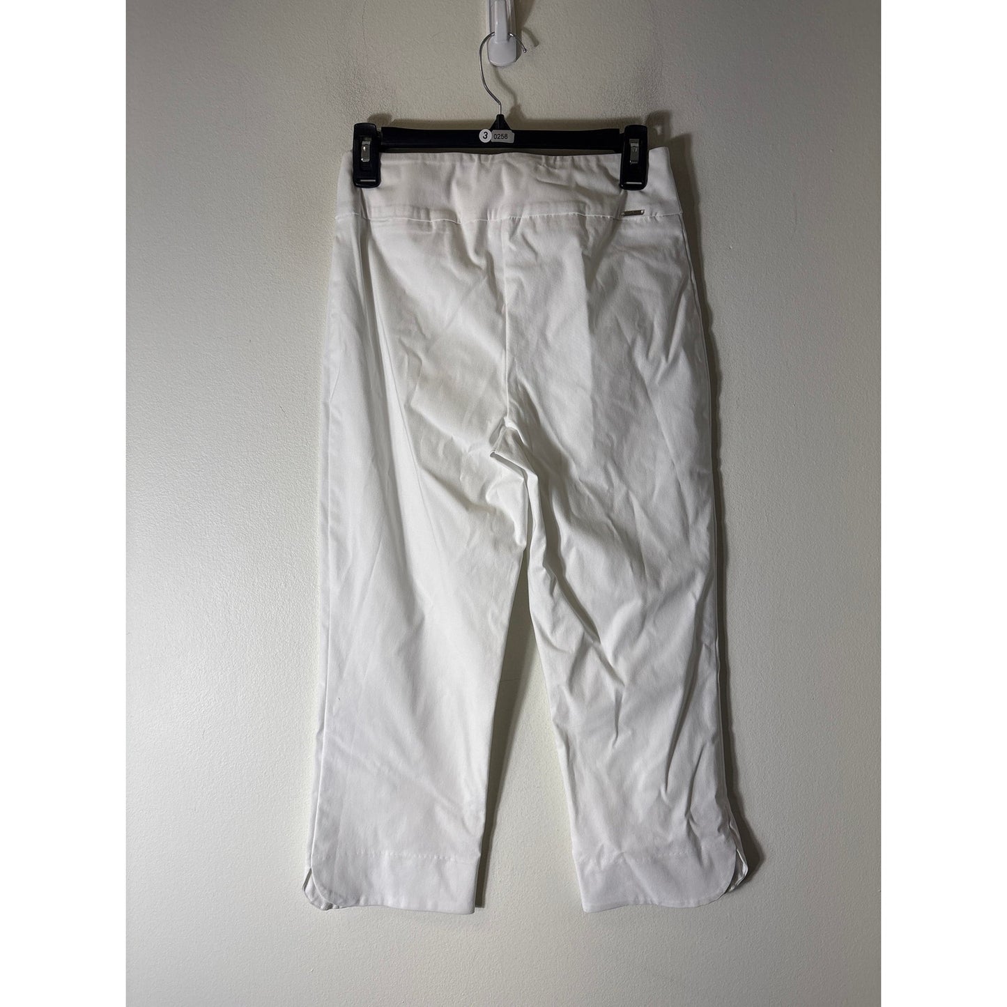 UP! White Pull On Cropped Pants Sz 6