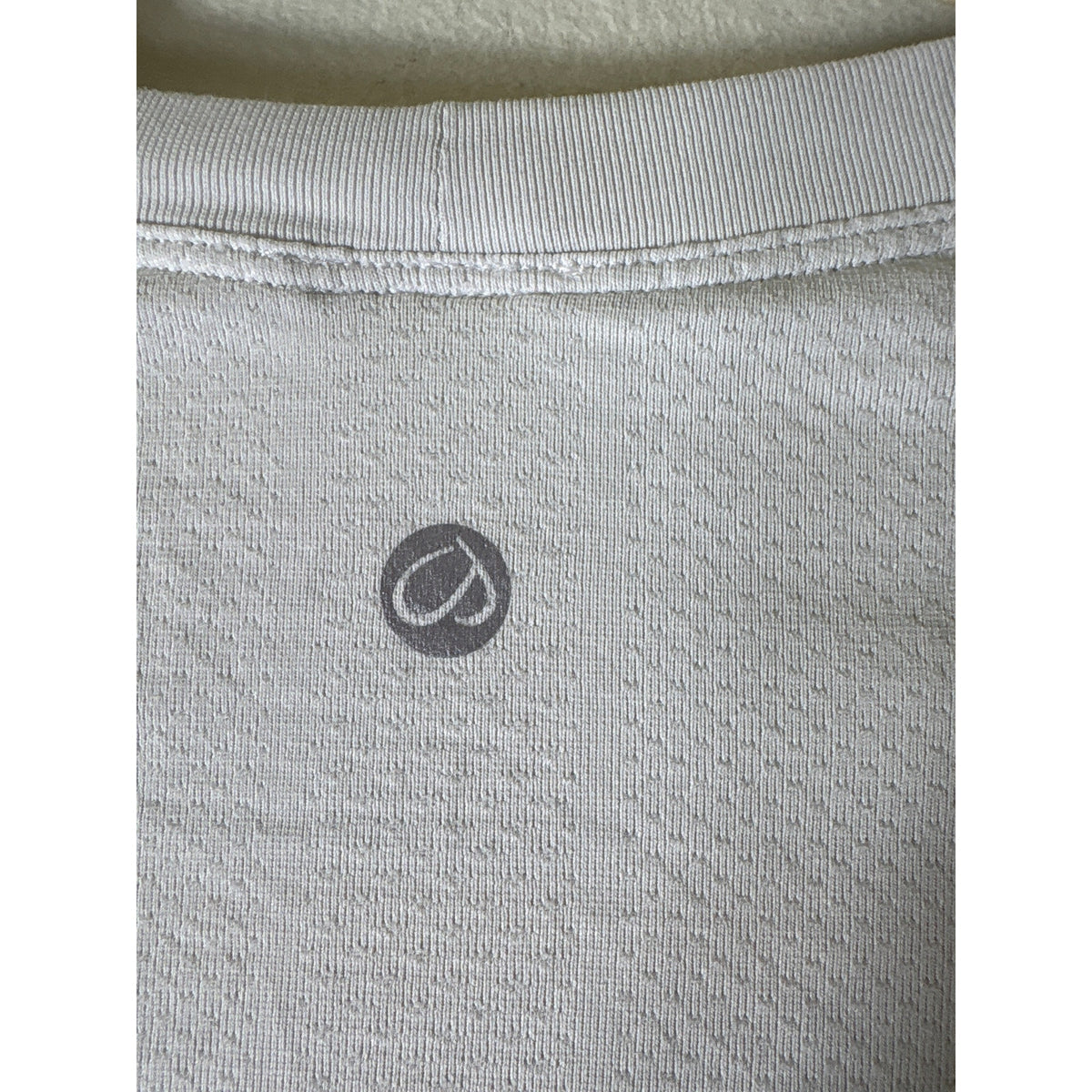 CRZ Yoga White Short Sleeve Athletic Top Sz 8