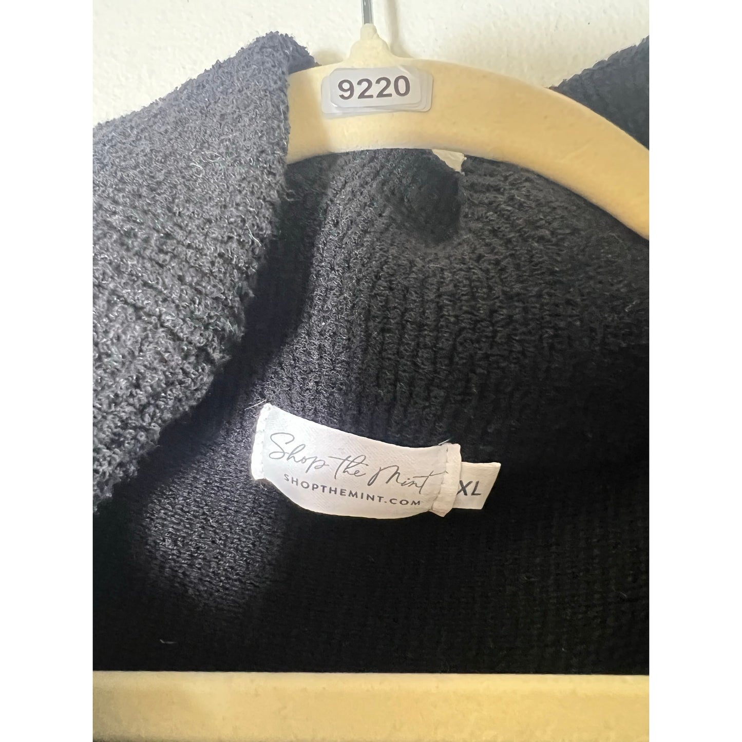 The Mint Black Oversized Long Sleeve Sweater Sz XL