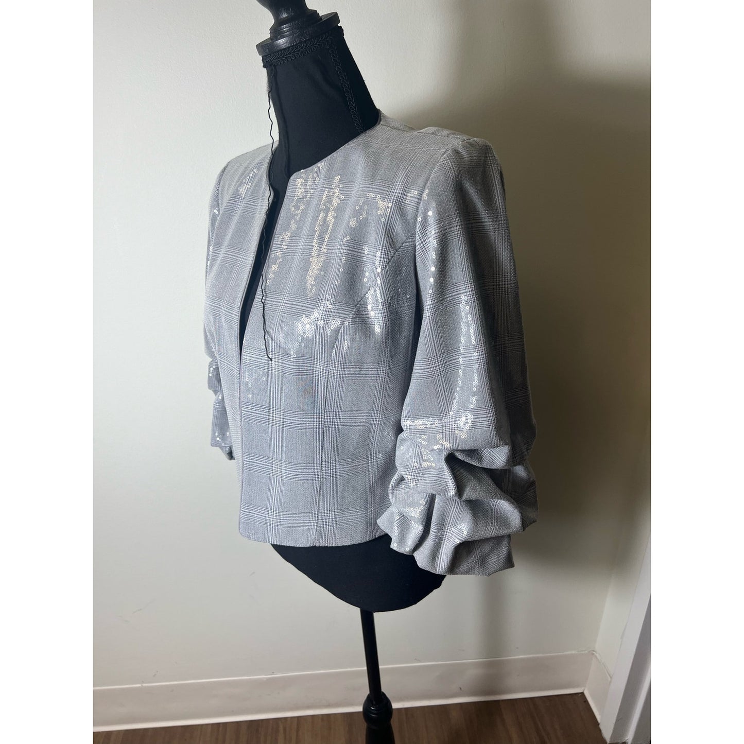 Alberto Makali Grey and Sequin Blazer size Small
