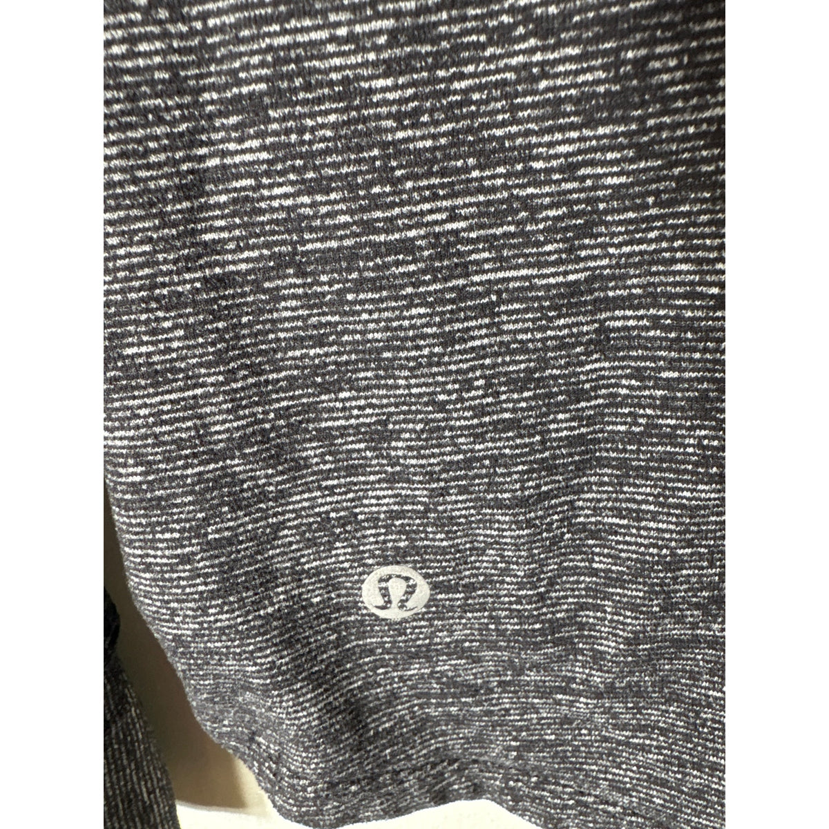 Lululemon Black Heathered Long Sleeve Pullover Sz 6