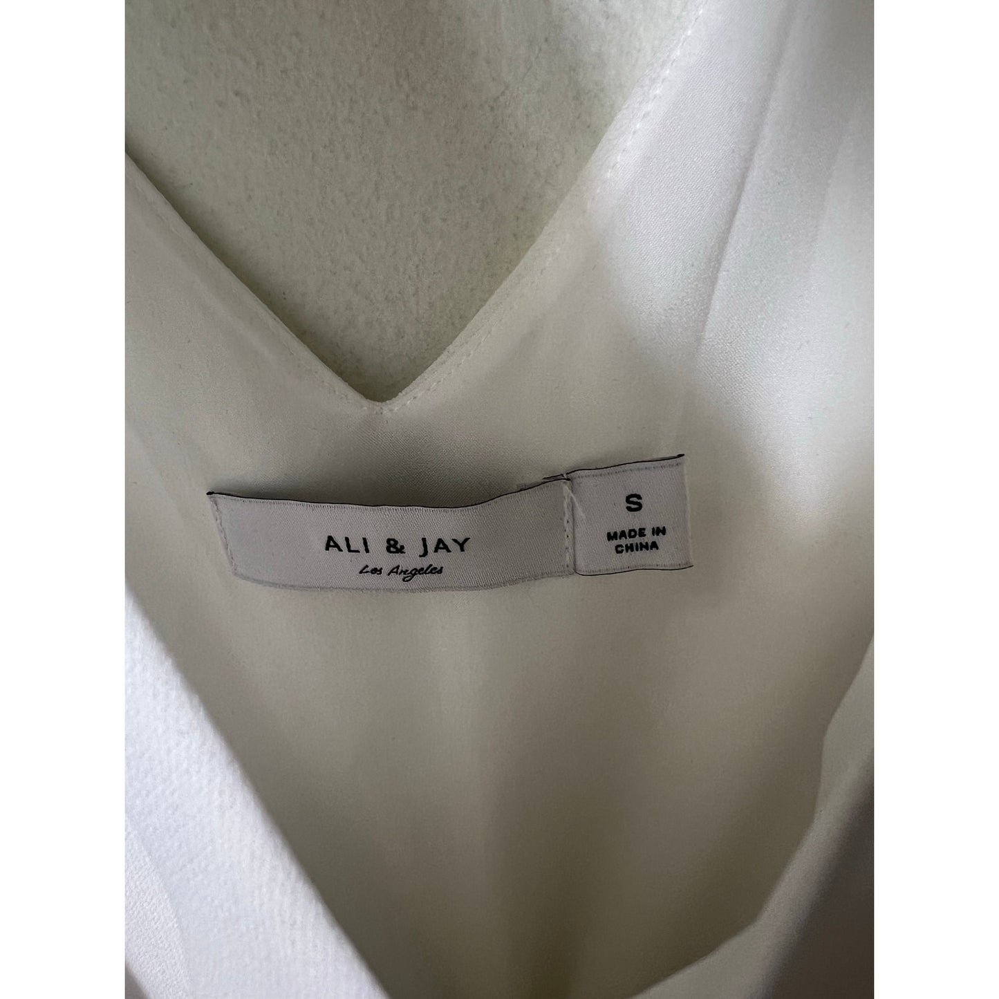 Ali & Jay White Shoulder Tie Jumpsuit Sz S