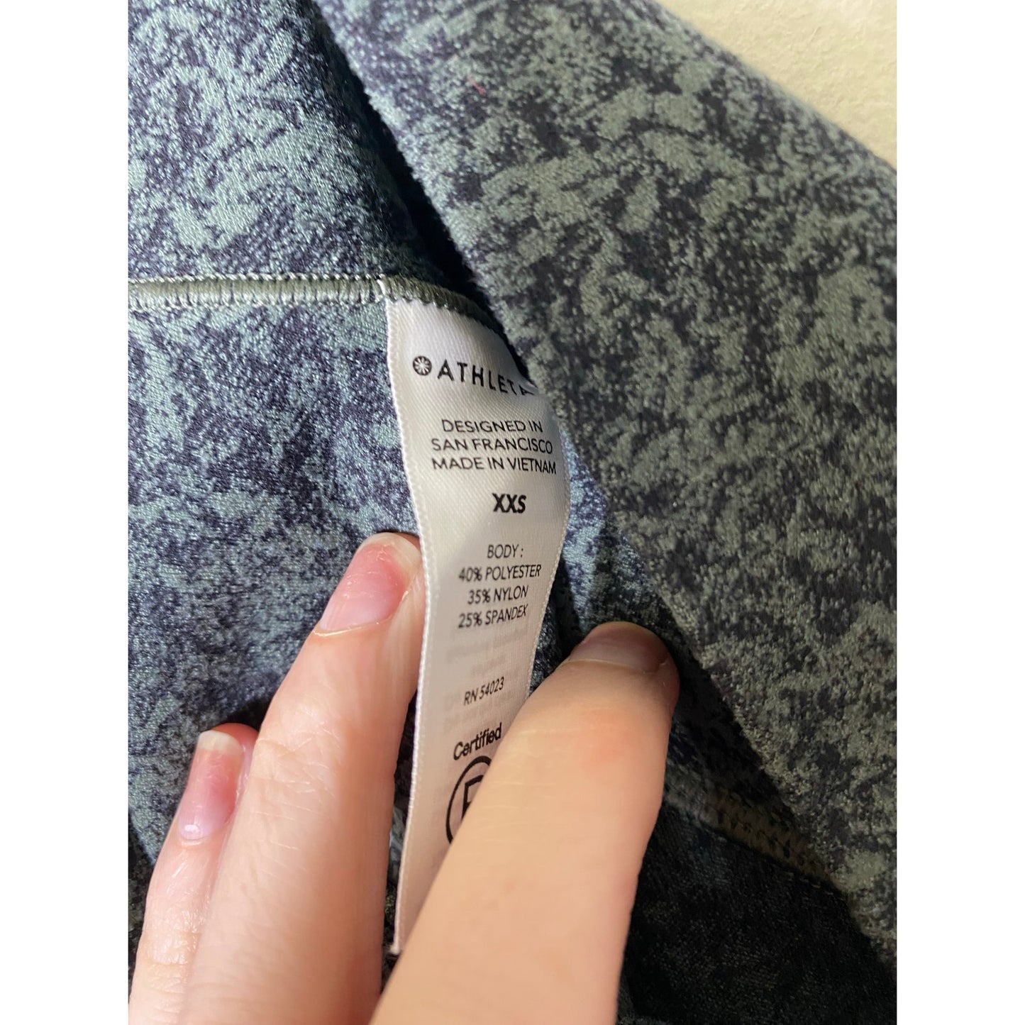 Athleta Black Green Print Cropped Leggins Sz XXS
