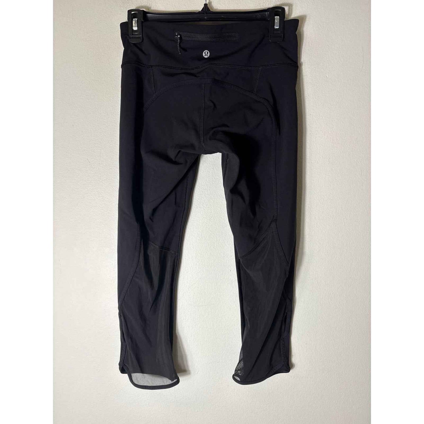 Lululemon Black With Mesh Detail Leggings Sz 6
