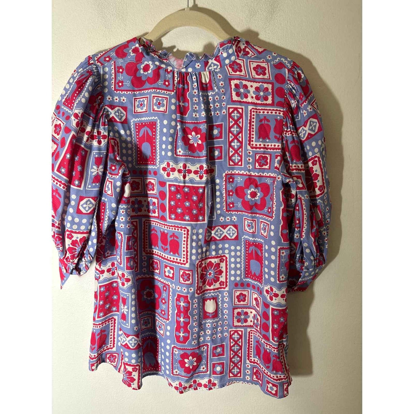 Antik Batik Lavender and Red Print 3/4 Sleeve Sz S