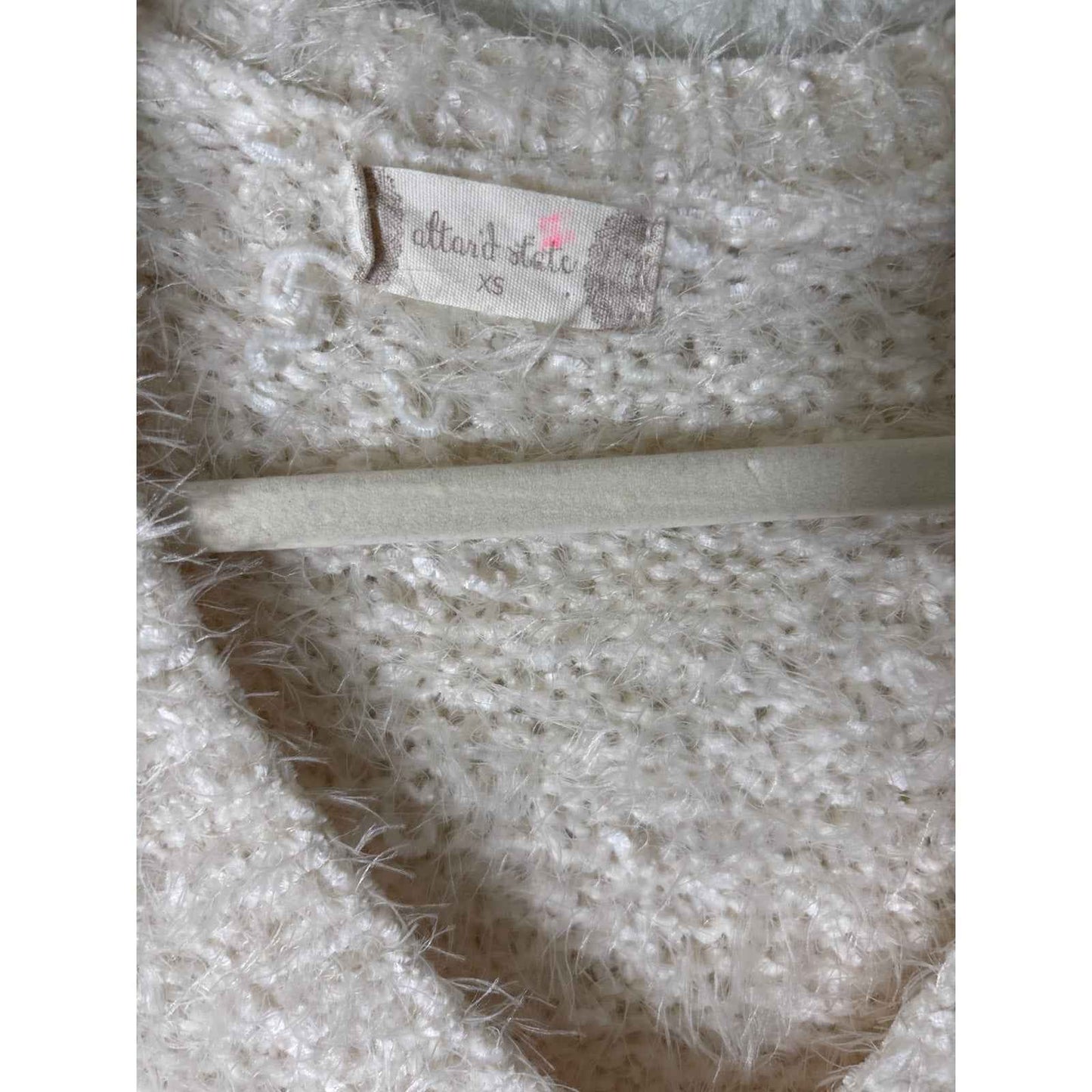 Alter'd State Off White Long Sleeve Cropped Furry Sweater Sz XS