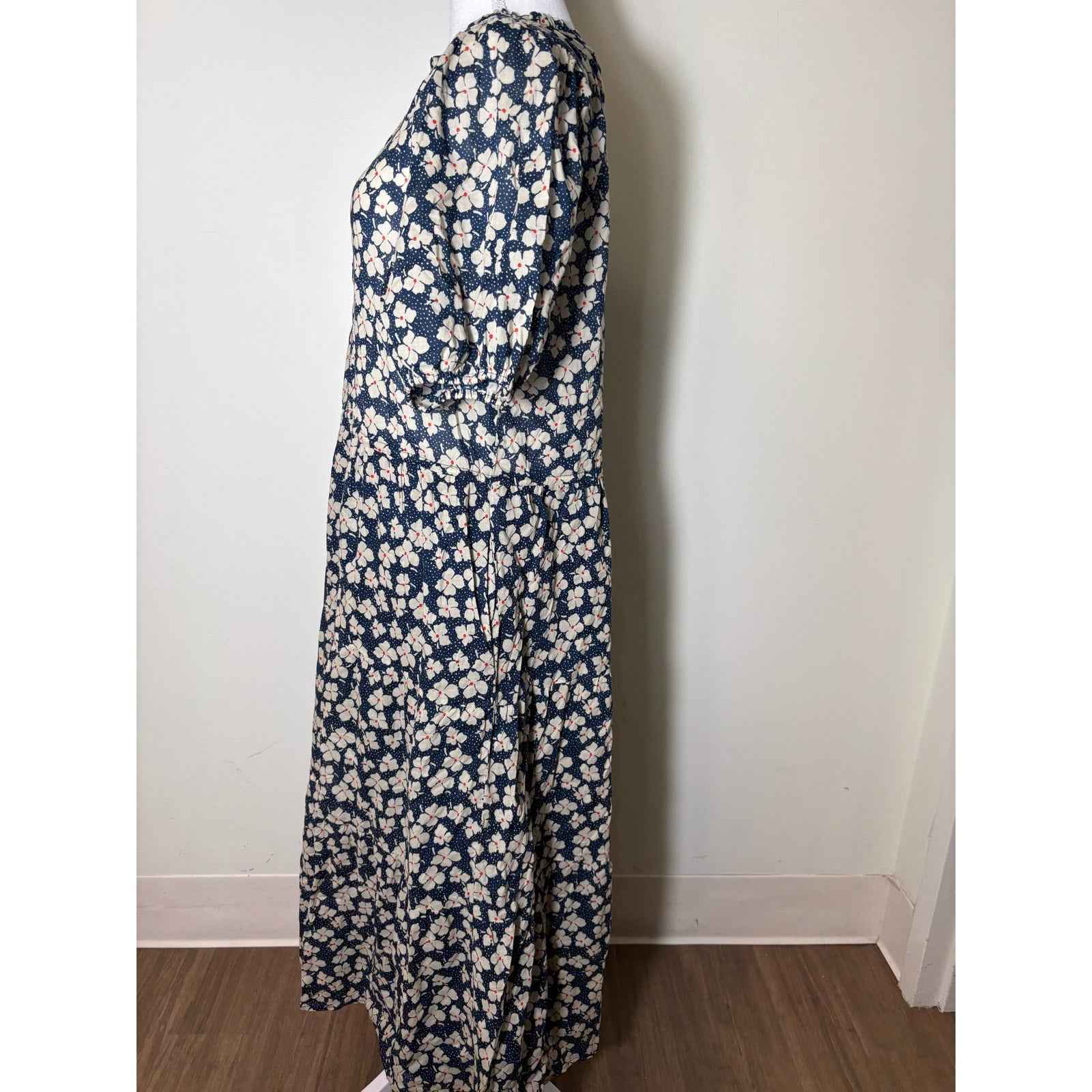 Travota Blue and Cream Floral Puff Sleeve Maxi Dress Sz M