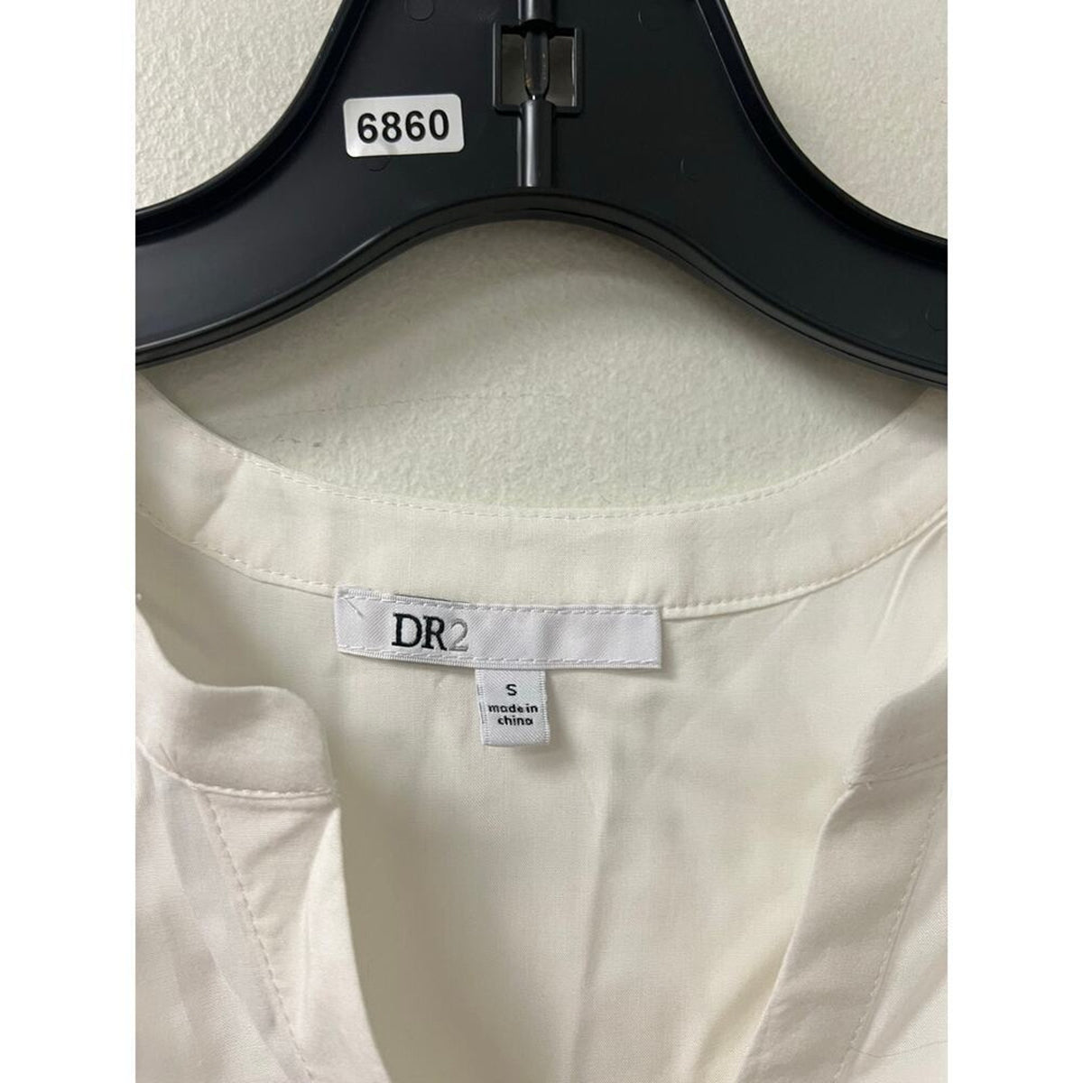 DR 2 White Tank Top Size Small