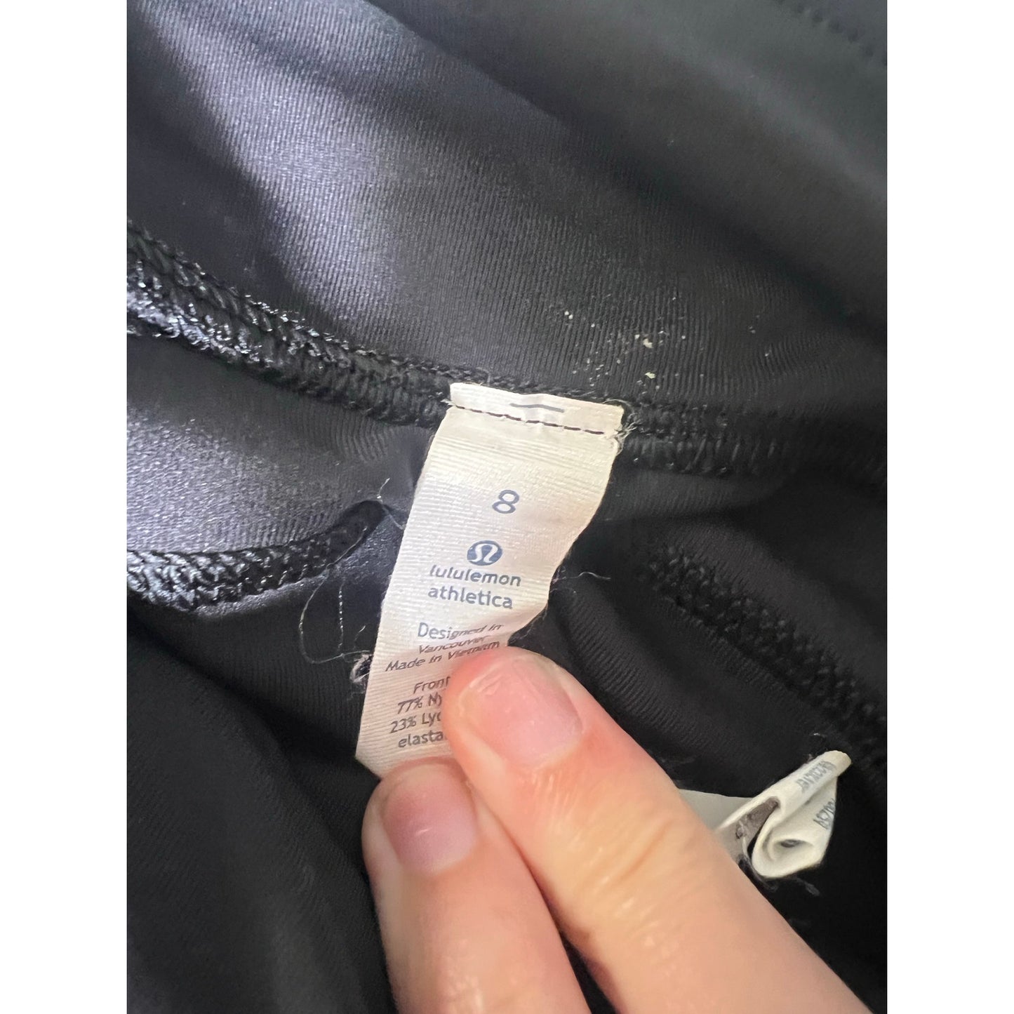 Lululemon Black Biker Athletic Shorts with Side Pockets Sz 8