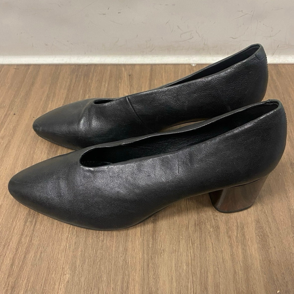 Cleere Closet | New & Used Designer Clothing, Shoes, Bags & Jewelry for All