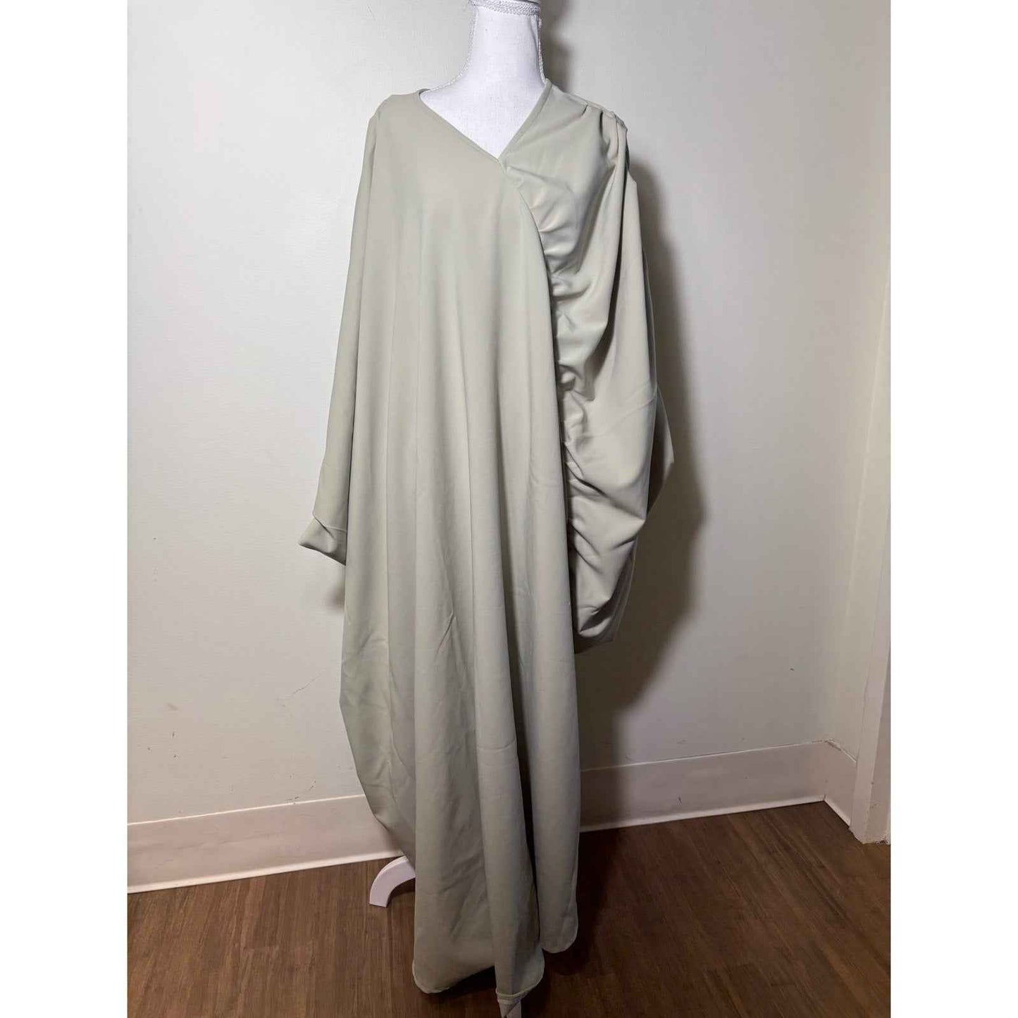 NWT The FM Label Mint Green One Ruched Shoulder Maxi Dress Sz s