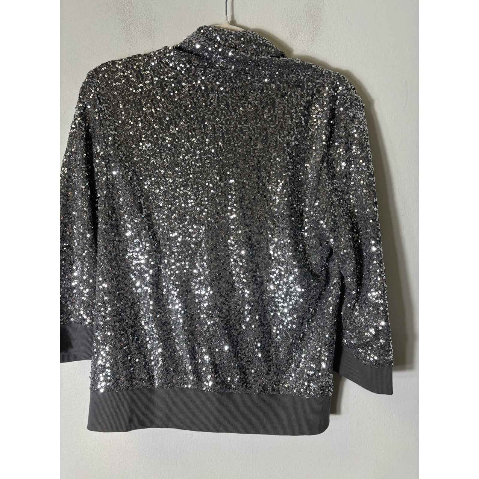 Zenergy by Chicos Gray Sequin Long Sleeve Top Sz 00