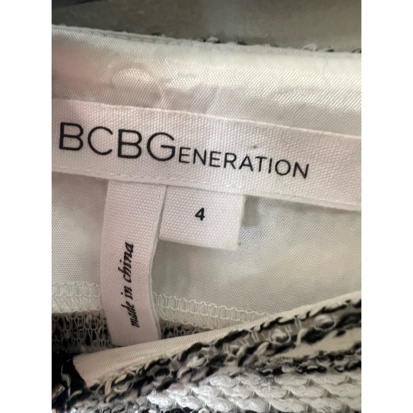BCBGeneration Black and White Stripe Mini Skirt Sz 4