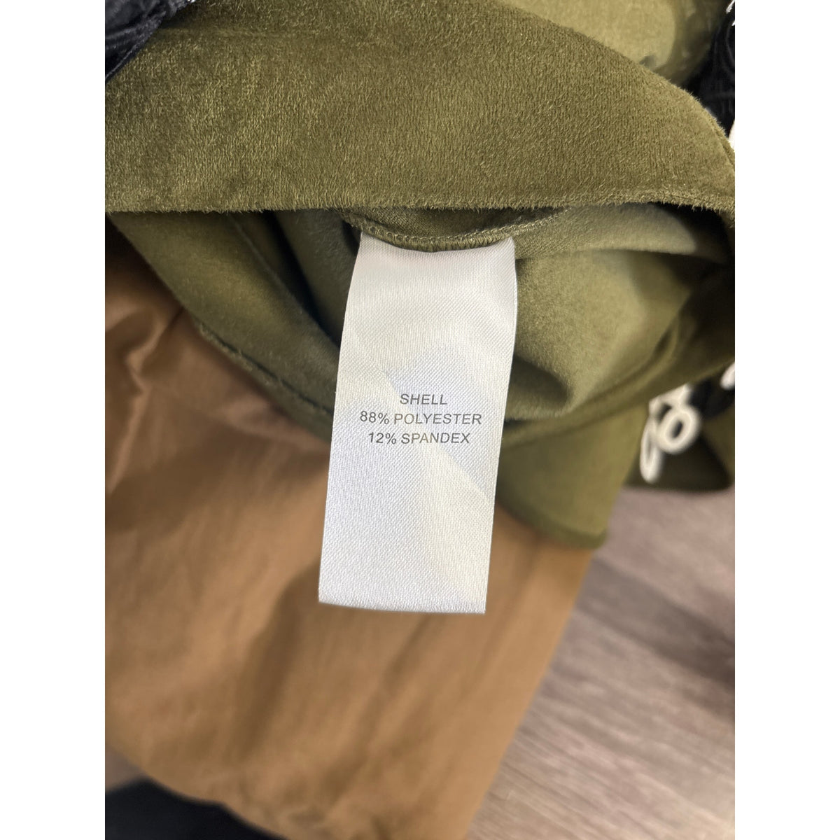 Anna Cate Army Green Faux Suede V Neck Half Sleeve Top Sz S