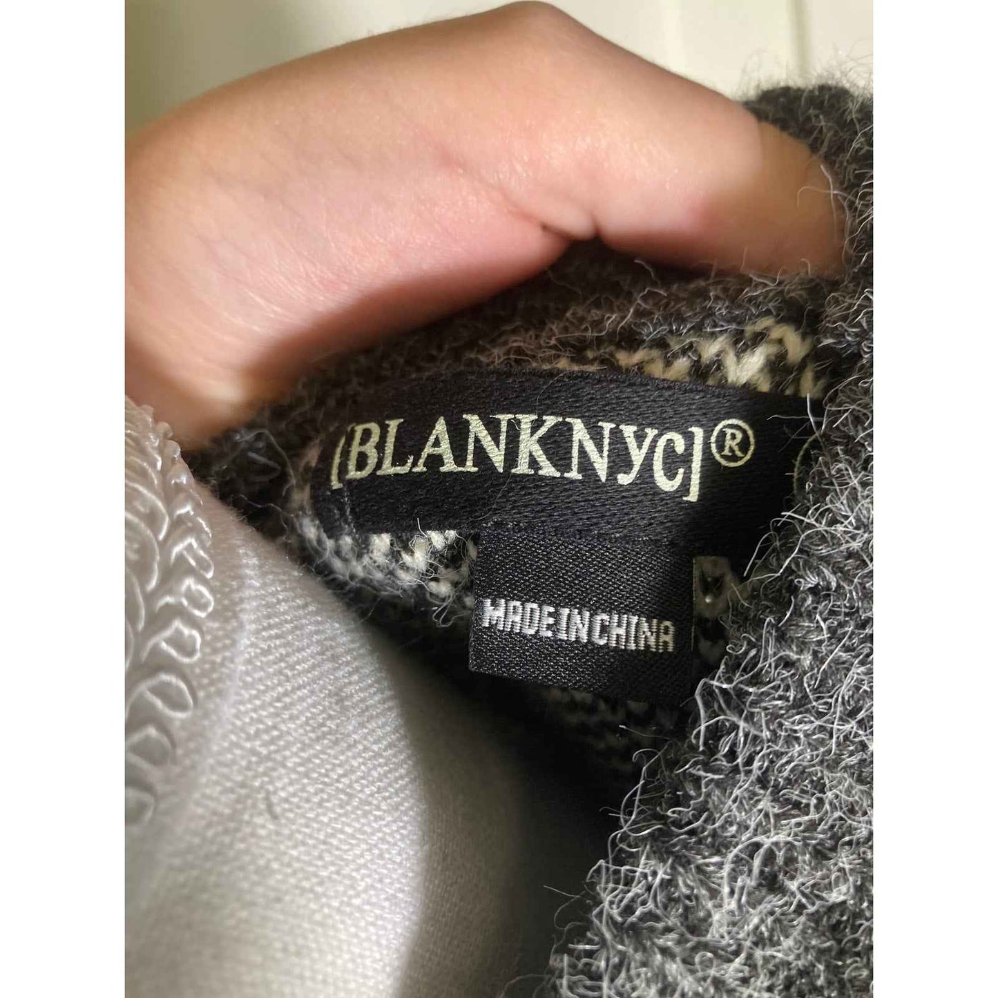 BlankNYC Gray and Off White Polka Dot Long Sleeve Sz L