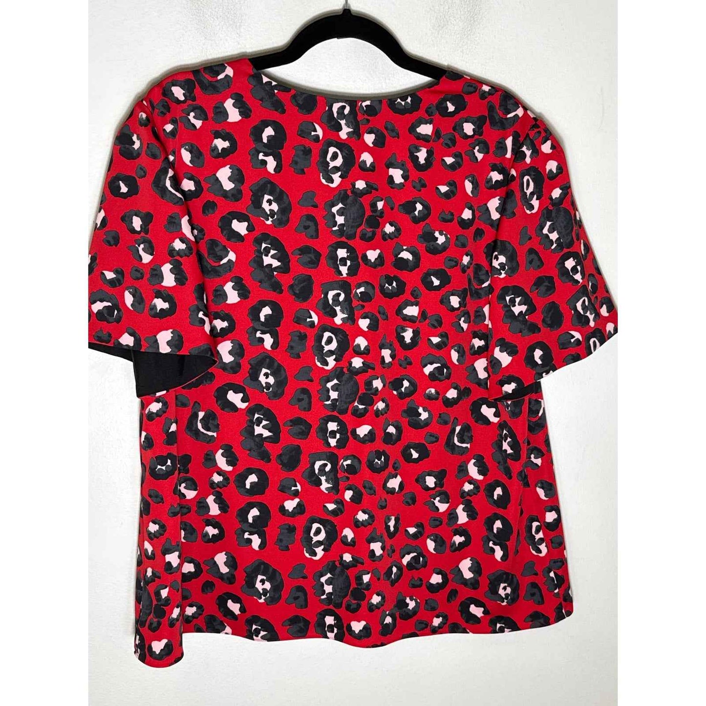 Anna Kate Red Cheetah Print Top Sz L