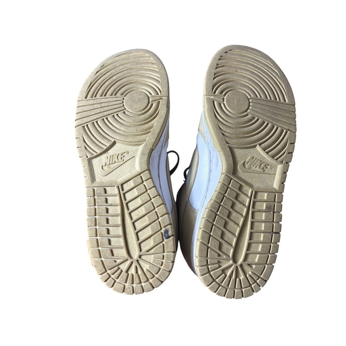 Nike Low Top Tan And White Dunks Sz 6.5