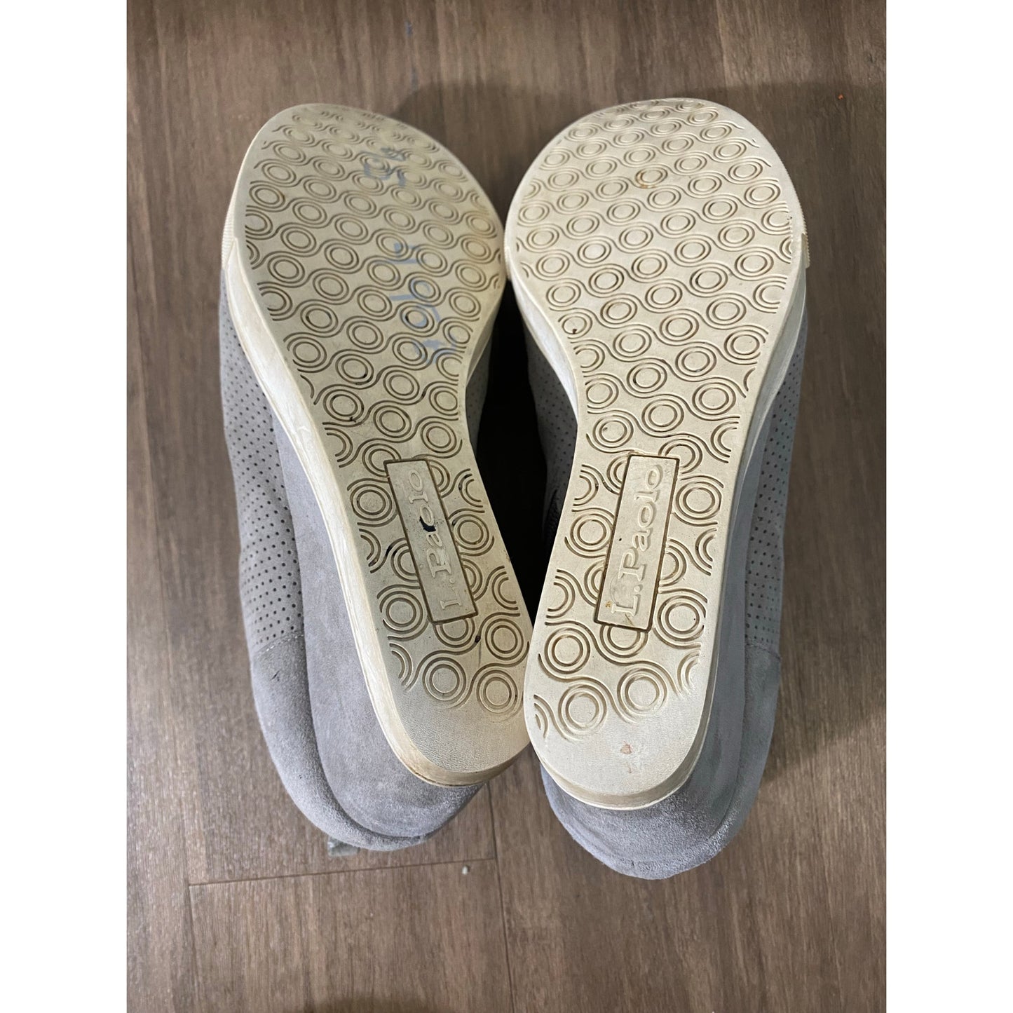 L. Paolo Gray Wedge Suede Bootie Sz 9.5