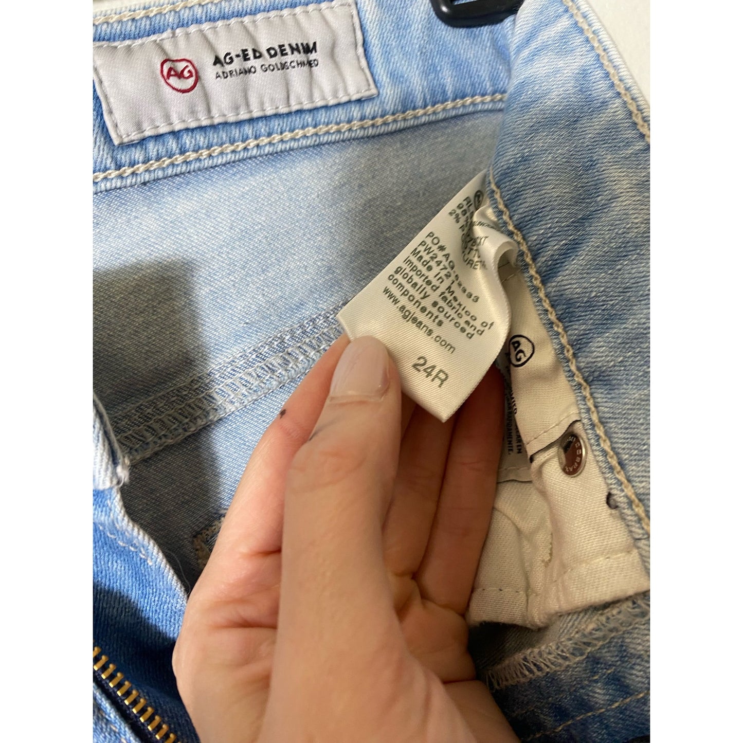 AG Light wash Skinny Jean Sz 24R