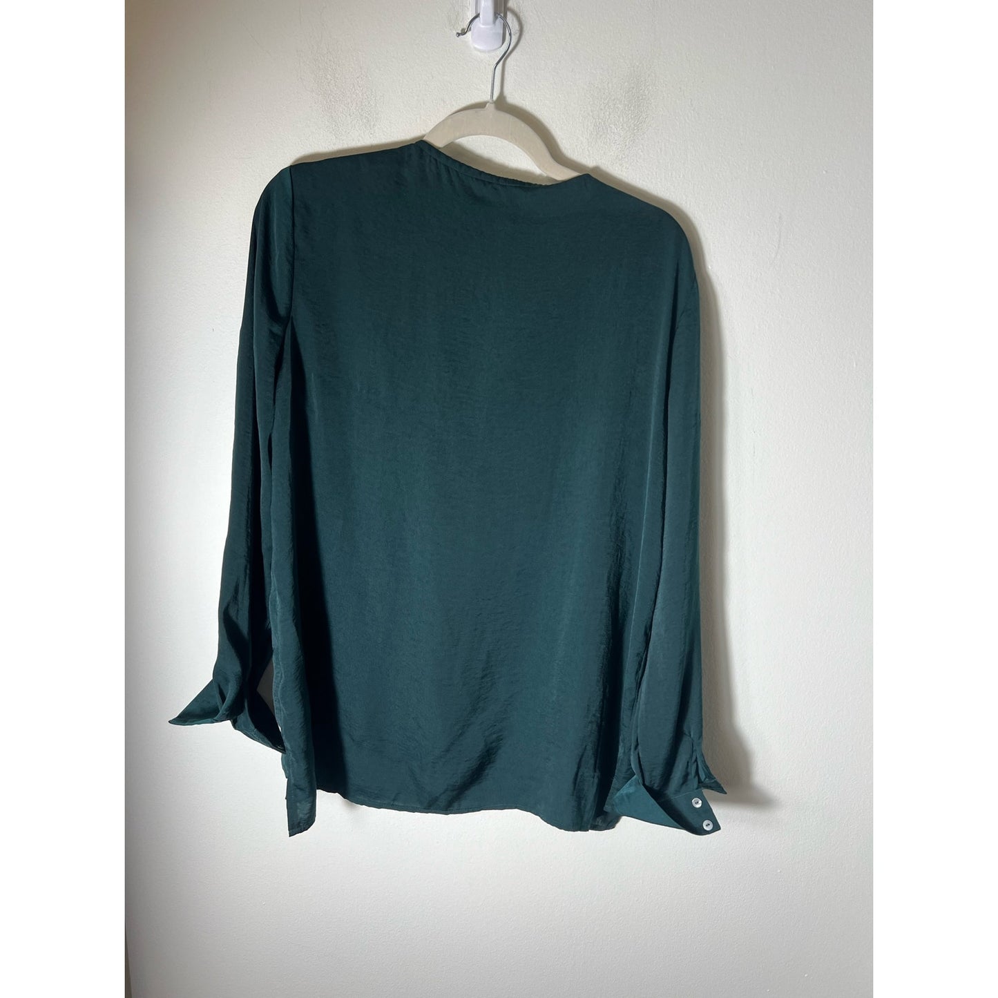 Glam Dark Green Long Sleeve V-Neck Top Sz L
