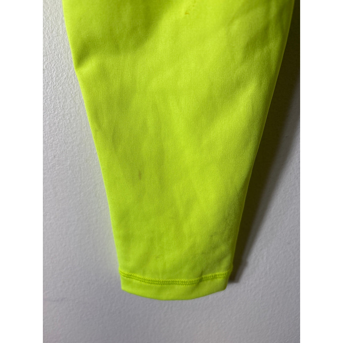 Lululemon Neon Yellow Athletic Leggings Sz 6