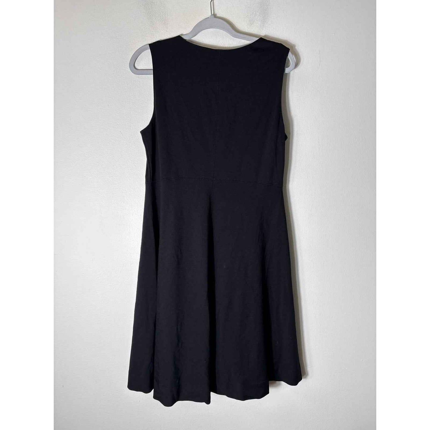 Lysse Black Sleeveless V-Neck A-Line Knee Length Dress Sz M