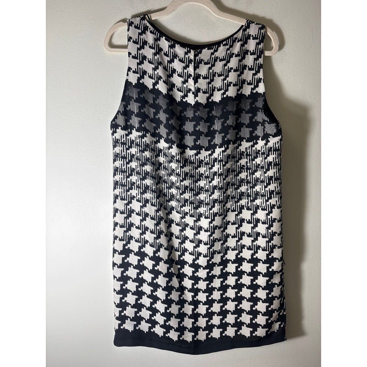 Zara Basic Black White Geo Print Sleeveless Mini Dress Sz M