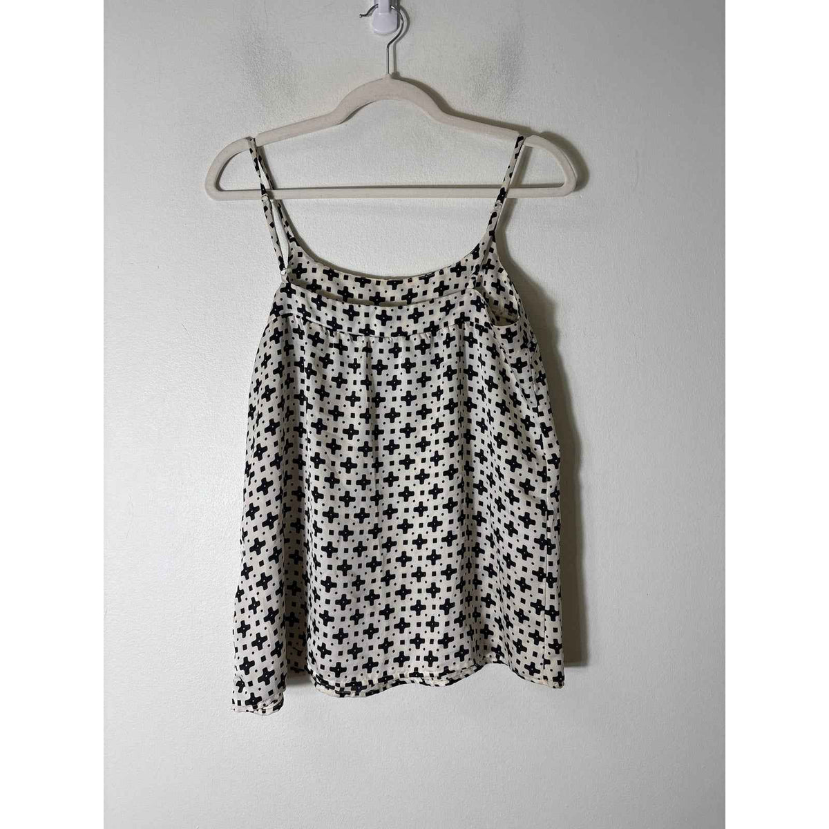 Old Navy black and white print tank top Sz M