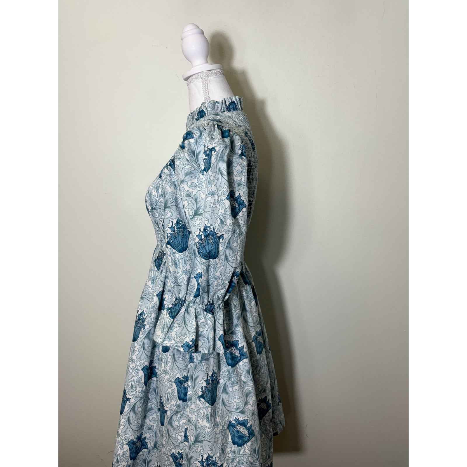 Hyacinth House Light Blue White Print 3/4 Sleeve High Collar Smocked Dress S XXS