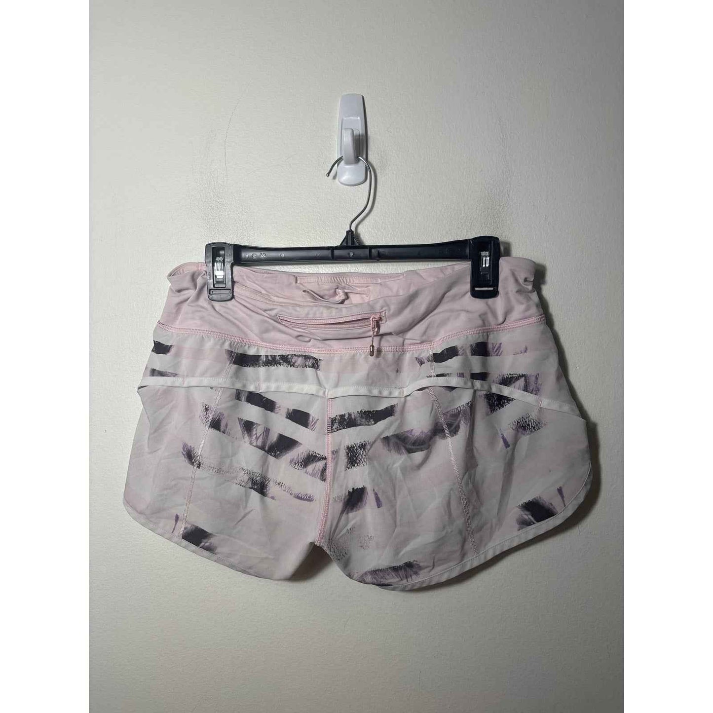 Lululemon Pink w purple Brush Strokes Athletic Shorts Sz 8