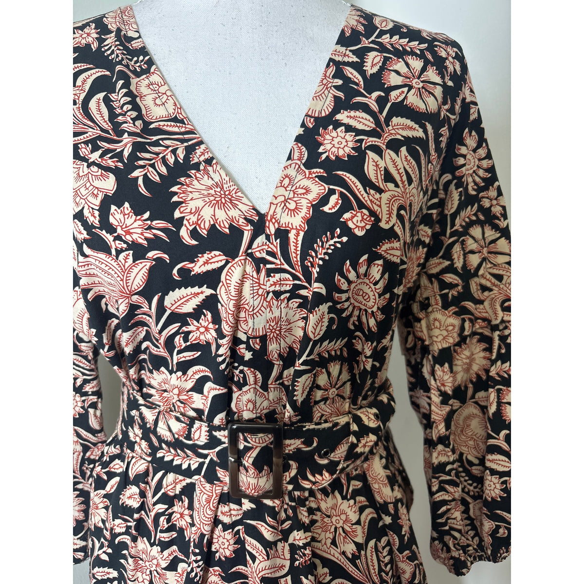 Beachgold Black with Red/Cream Floral Long Sleeve Mini Dress Sz S